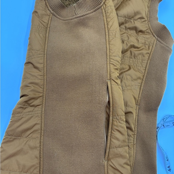 prAna Women’s Quilted Sherpa Lined Vest S/M Funnel Neck Brown Tan - Picture 7 of 9